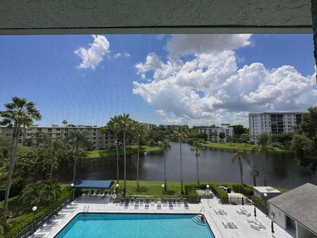 2220 N CYPRESS BEND Drive 503, Pompano Beach, FL 33069