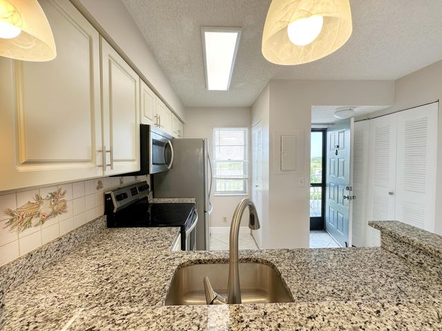 2220 N CYPRESS BEND Drive 503, Pompano Beach, FL 33069