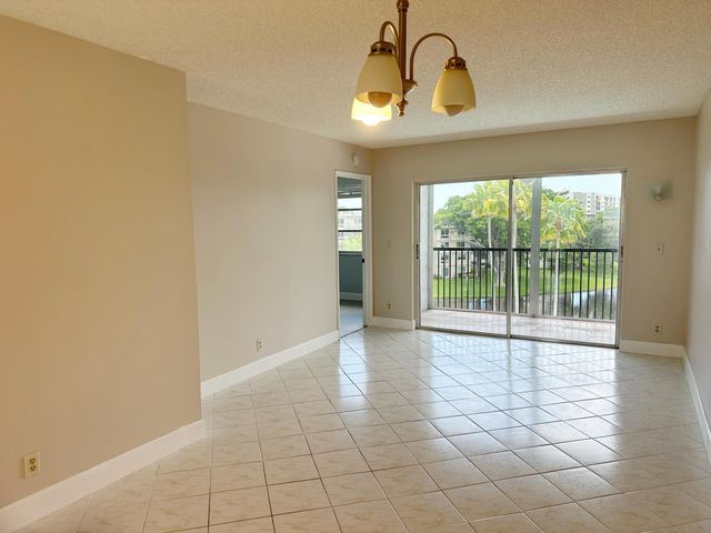 2220 N CYPRESS BEND Drive 503, Pompano Beach, FL 33069