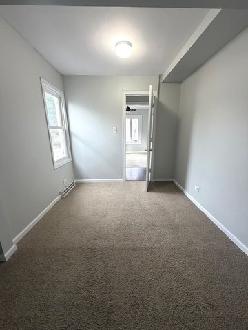 2209 DOUGLAS Avenue, Des Plaines, IL 60018