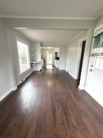 2209 DOUGLAS Avenue, Des Plaines, IL 60018