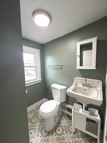 2209 DOUGLAS Avenue, Des Plaines, IL 60018