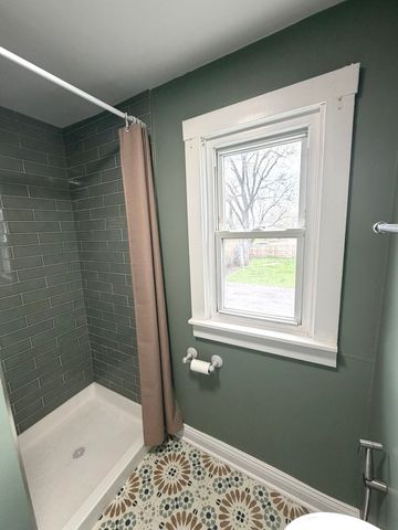 2209 DOUGLAS Avenue, Des Plaines, IL 60018