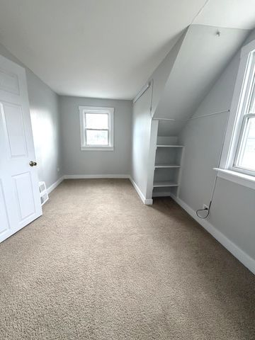 2209 DOUGLAS Avenue, Des Plaines, IL 60018