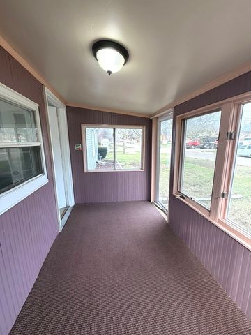 2209 DOUGLAS Avenue, Des Plaines, IL 60018