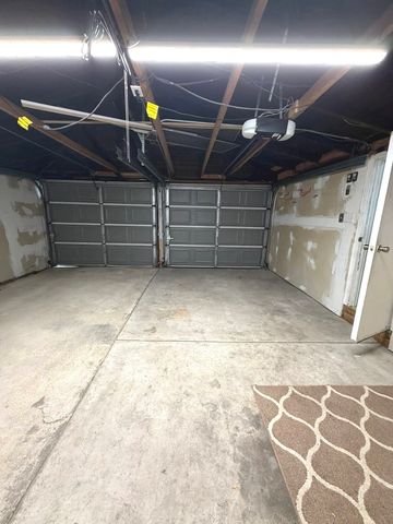 2209 DOUGLAS Avenue, Des Plaines, IL 60018