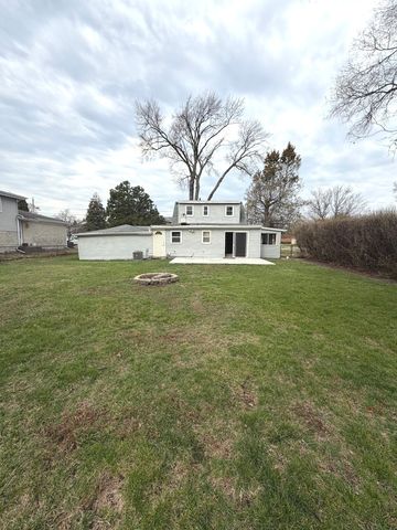 2209 DOUGLAS Avenue, Des Plaines, IL 60018