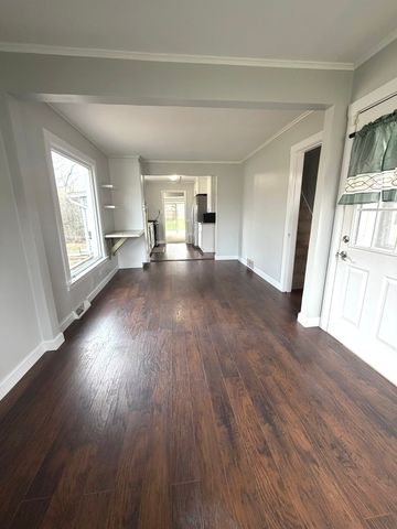 2209 DOUGLAS Avenue, Des Plaines, IL 60018