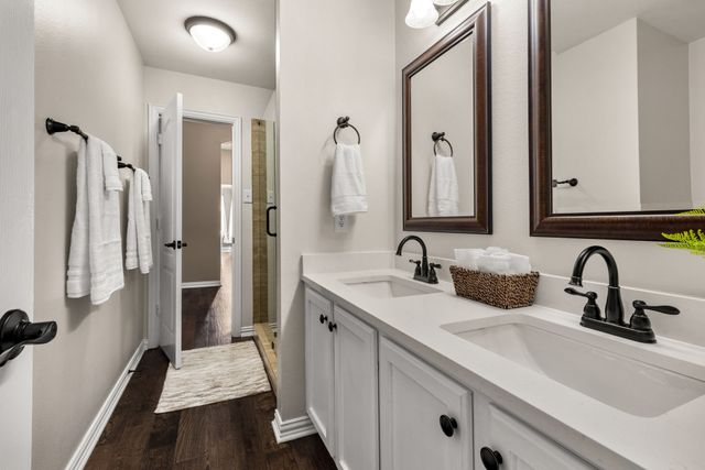 1715 Bluffview Lane, Carrollton, TX 75007