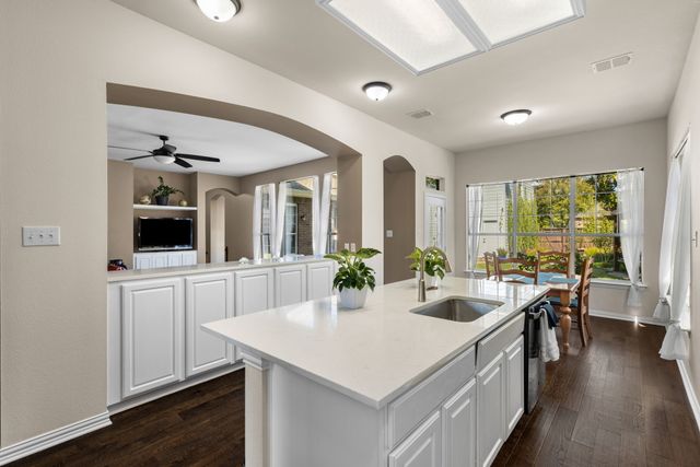 1715 Bluffview Lane, Carrollton, TX 75007