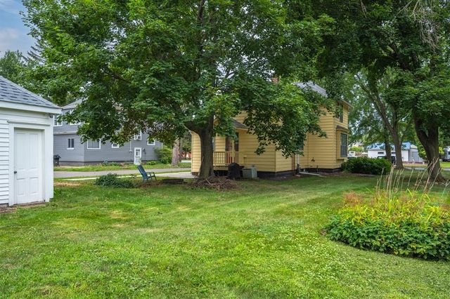 235 W 3rd Street, New Richmond, WI 54017
