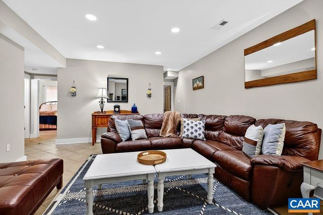 952 BLUE RIDGE DR, Wintergreen Resort, VA 22967