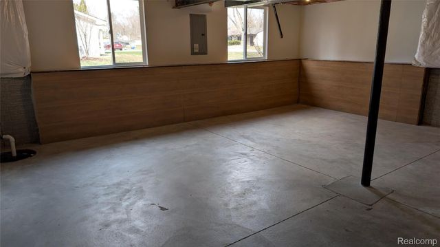 6112 Andersonville Road, Waterford Charter Township, MI 48329