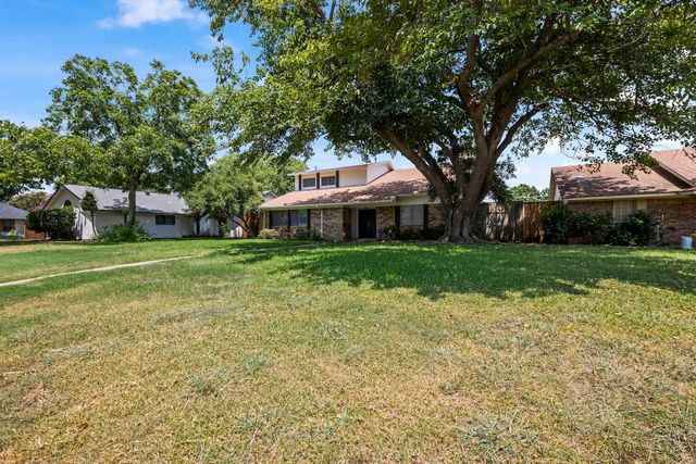 3837 Shadycreek Drive, Garland, TX 75042