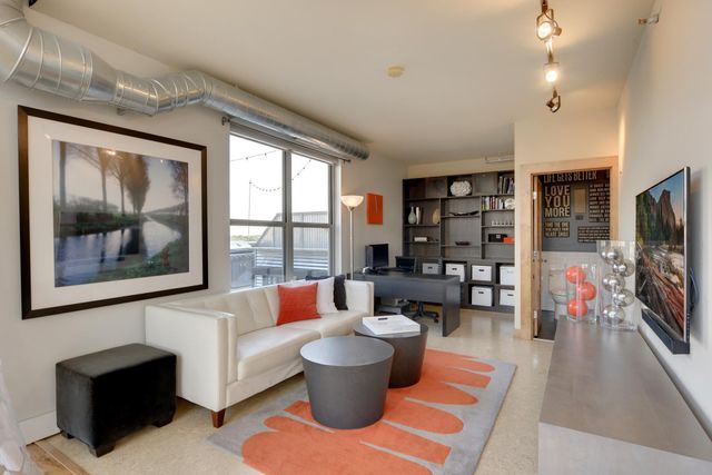 521 S 7th Street 705, Minneapolis, MN 55415