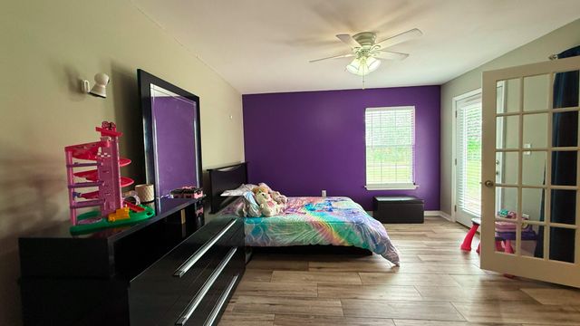 1394 Sound Retreat Drive, Navarre, FL 32566