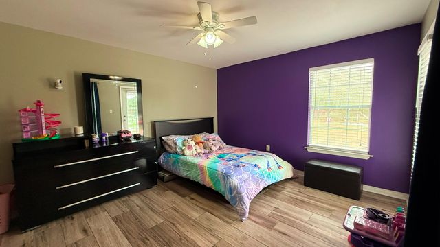 1394 Sound Retreat Drive, Navarre, FL 32566