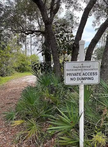 1394 Sound Retreat Drive, Navarre, FL 32566