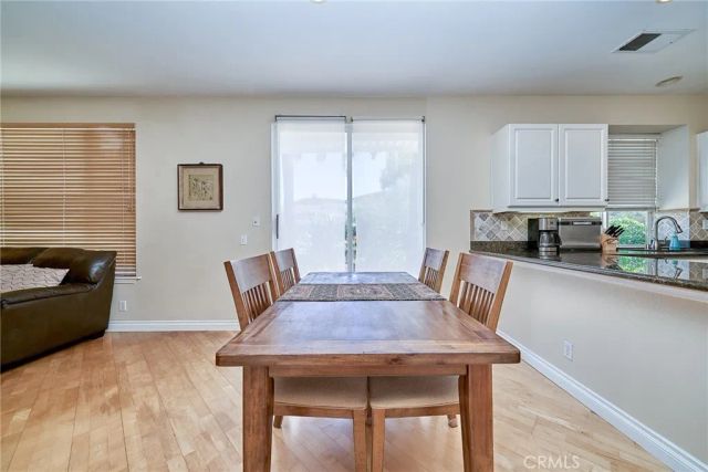 442 Fallbrook Ave, Newbury Park, CA 91320