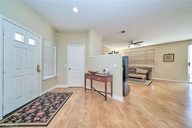 442 Fallbrook Ave, Newbury Park, CA 91320