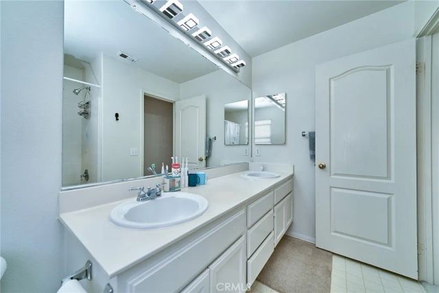 442 Fallbrook Ave, Newbury Park, CA 91320