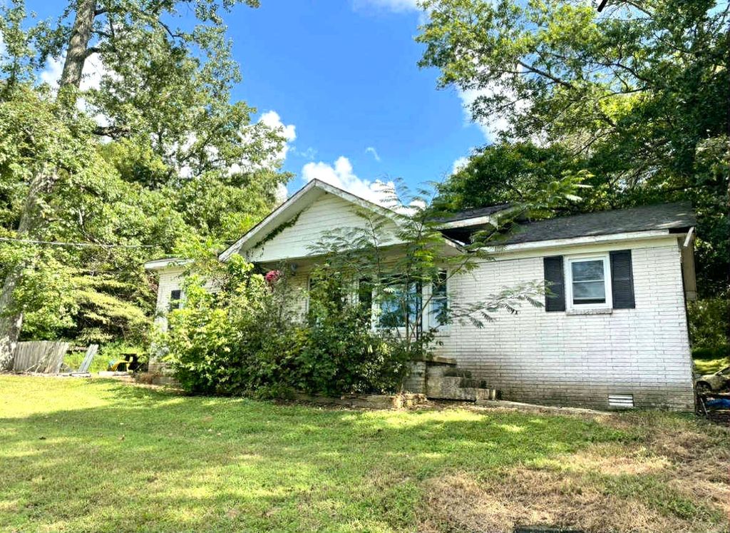 1623 Industrial Loop Rd, Pulaski, TN 38478