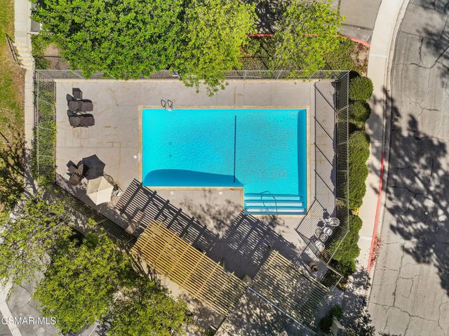 476 Serento Circle, Thousand Oaks, CA 91360