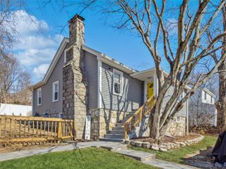 28 Sussex Road, Carmel, NY 10512