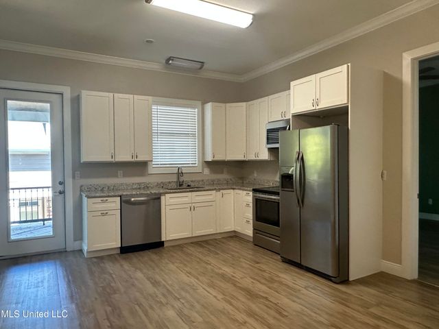1822 15th Street, B, Gulfport, MS 39501