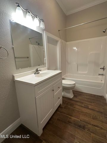 1822 15th Street, B, Gulfport, MS 39501