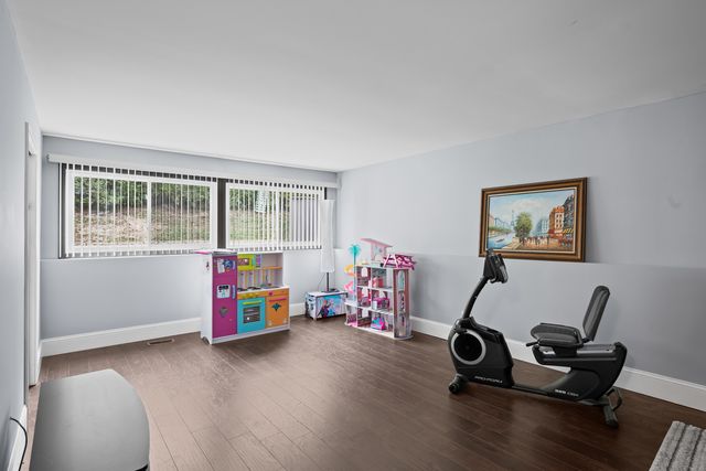 2157 Pepperwood Lane, Glendale Heights, IL 60139