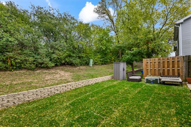 2157 Pepperwood Lane, Glendale Heights, IL 60139