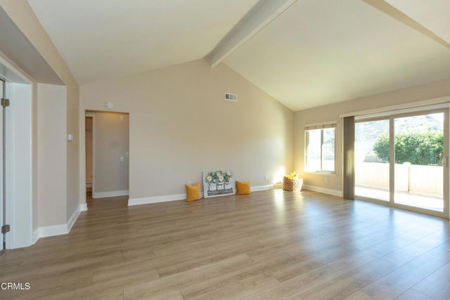 20304 Village 20, Camarillo, CA 93012