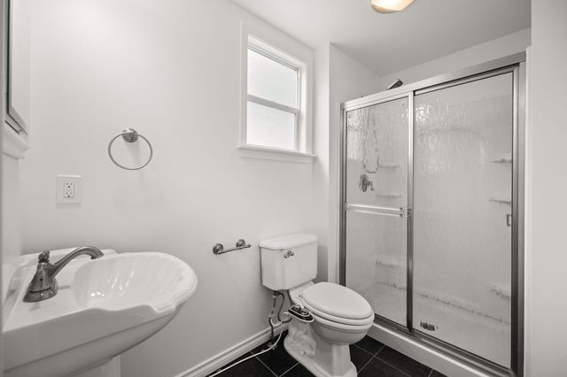 2527 E Diamond Ave, Spokane, WA 99217