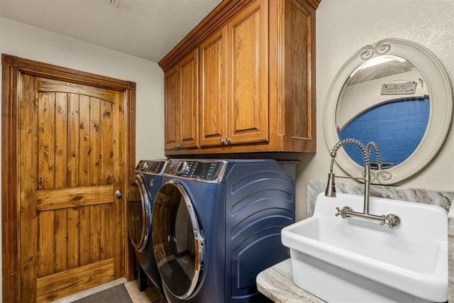 357 SW Matthey Dr, Cache, OK 73527