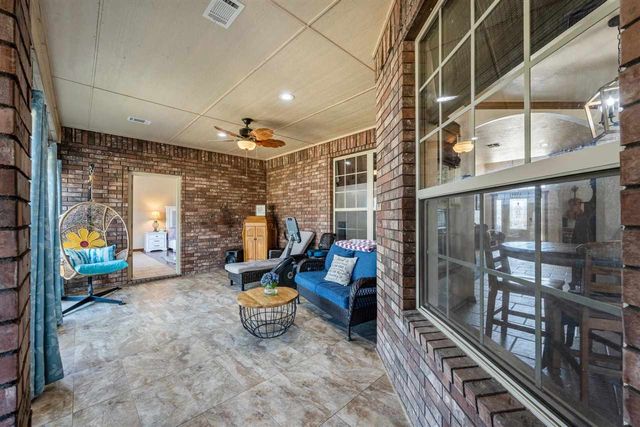 357 SW Matthey Dr, Cache, OK 73527