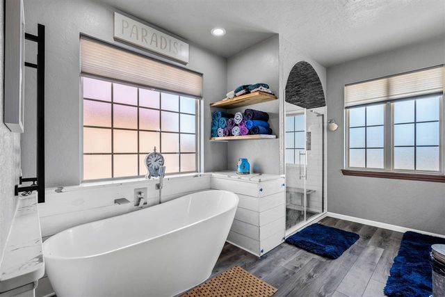 357 SW Matthey Dr, Cache, OK 73527