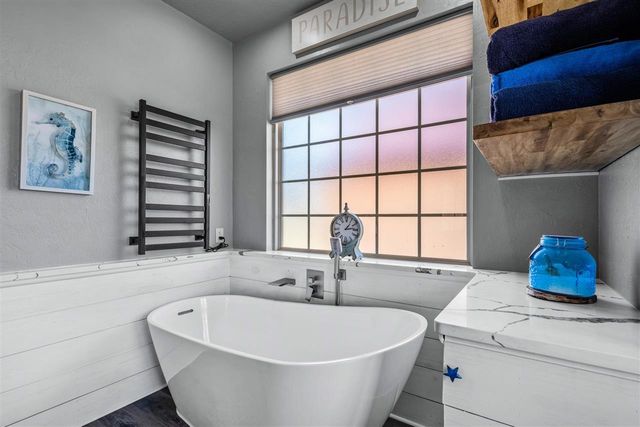 357 SW Matthey Dr, Cache, OK 73527