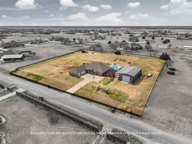 357 SW Matthey Dr, Cache, OK 73527