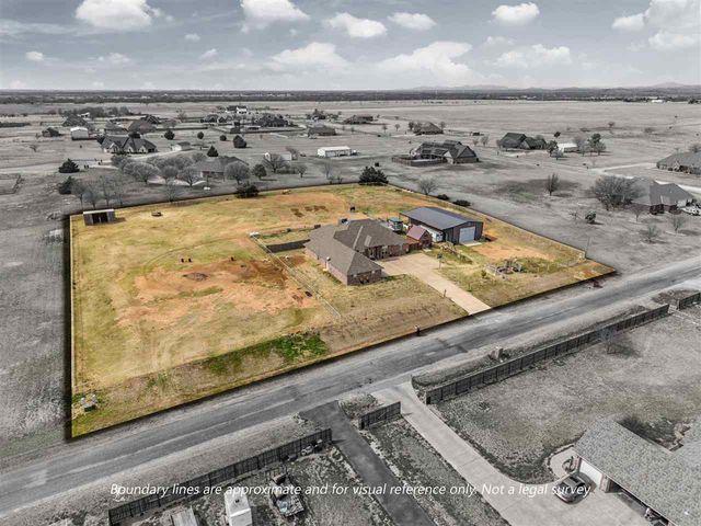 357 SW Matthey Dr, Cache, OK 73527