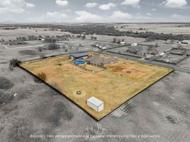 357 SW Matthey Dr, Cache, OK 73527