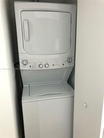 650 NE 32nd St 2006, Miami, FL 33137