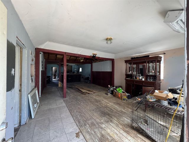 7323 Dallas Street, Houston, TX 77011