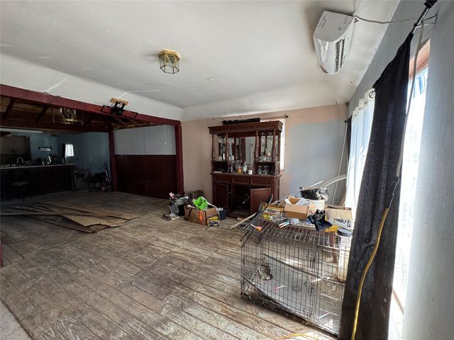 7323 Dallas Street, Houston, TX 77011