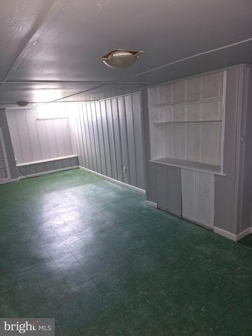 4404 MOUNTVIEW RD, Baltimore, MD 21229