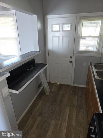 4404 MOUNTVIEW RD, Baltimore, MD 21229