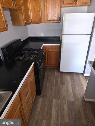 4404 MOUNTVIEW RD, Baltimore, MD 21229