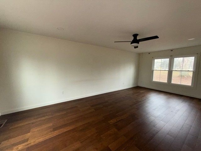 130 Wilkins Dr, Tullahoma, TN 37388