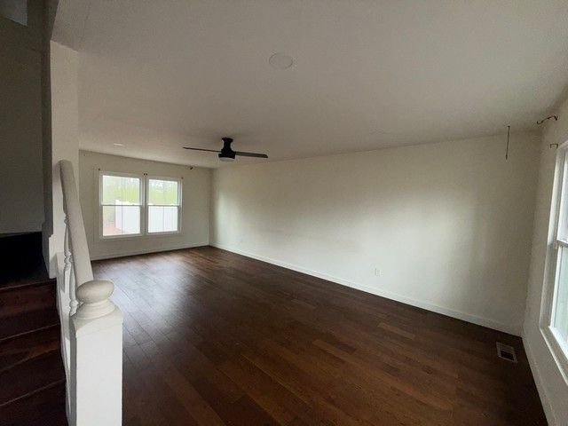 130 Wilkins Dr, Tullahoma, TN 37388