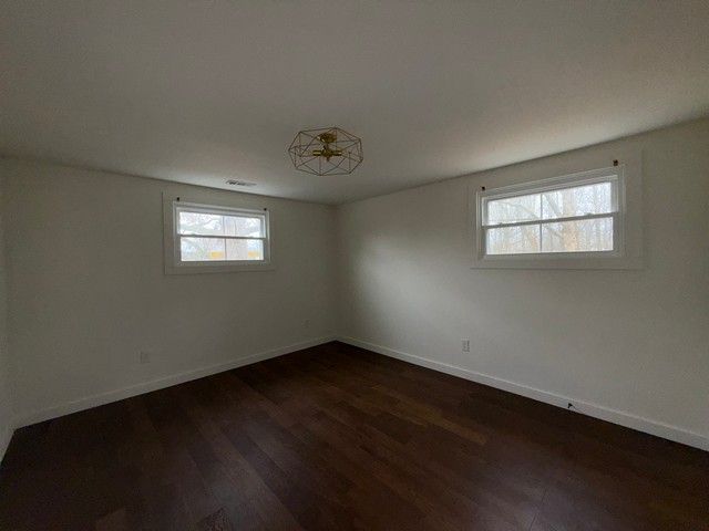 130 Wilkins Dr, Tullahoma, TN 37388